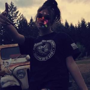 Meet your Posher, Ellie